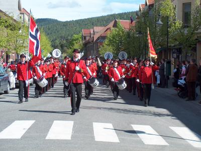 Klikk på bilete for full storleik Klikk på bilete for full storleik